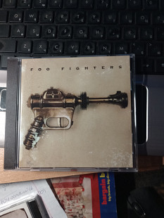 Foo Fighters – Foo Fighters