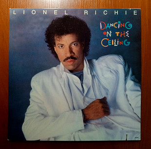 Lionel Richie – Dancing On The Ceiling