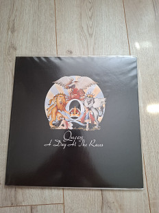 Queen A Day at the Races видання 1998 Parlophone nm/nm