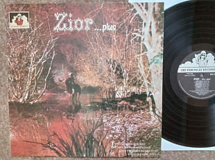 Zior – Zior ...Plus 1971 re-89 NM UK 2 press Hard Rock, Prog Rock