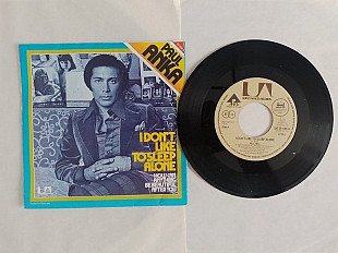 Paul Anka I dont like to sleep alone/How can anithing be beautiful after you. single