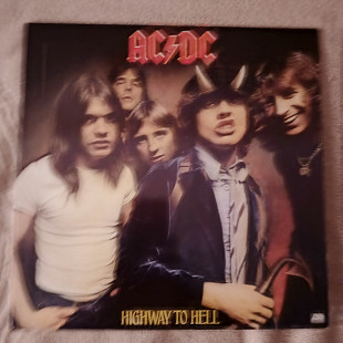 AC/DC "Highway to hell"