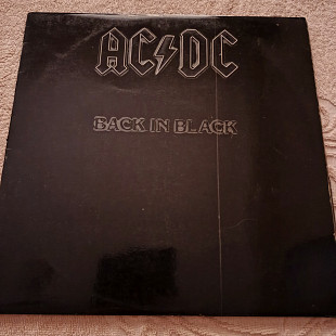 AC/DC "Back in black"