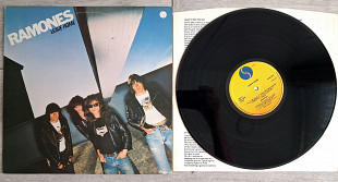 RAMONES ( PUNK ROCK ) LEAVE HOME ( SIRE 9103-254 1Y//2Y ) 1977 ENGL