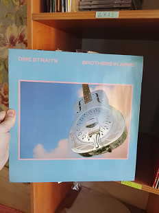 Dire Straits – Brothers In Arms (5-й альбом), 1985, Vertigo – 824 499, Germany (Выглядит ЕХ, игра