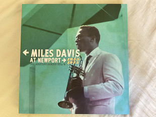 Miles Davis - At Newport 1955-1975 (Box Set) (180 g) (8 LP)