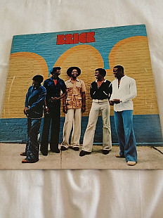Brick/1977/