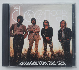 The doors waiting for the sun