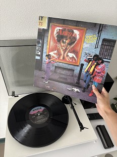 Aretha Franklin – Who's Zoomin' Who? (Arista, Canada, 1985), VG+