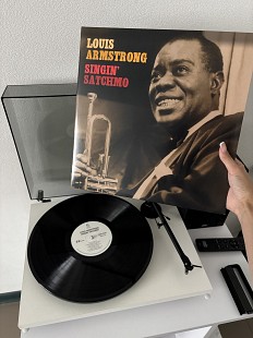 Louis Armstrong – Singin' Satchmo, 2LP (Bellevue, 2018), NM