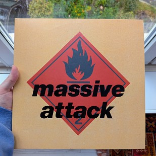 Massive Attack - Blue Lines : 2012 Mix/Master (Box, 2x12", CD, DVD) NM/NM