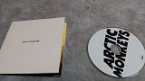 Arctic monkeys - suck it and see . европейский диск