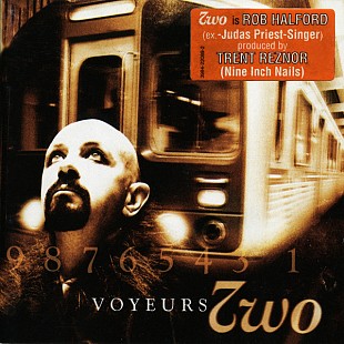 Two – Voyeurs +++