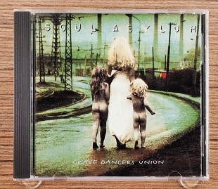 Soul Asylum - Grave Dancers Union (США, Columbia)