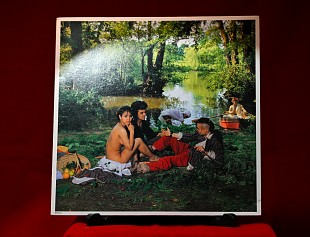 Bow Wow Wow - See Jungle! See Jungle! Go Join Your Gang Yeah, City All Over! Go Ape Crazy! - 1982 -