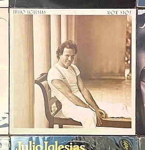Julio Iglesias – Non Stop (36-й альбом), 1988, CBS – CBS 460990 1, Europe (ЕХ, ЕХ+/NM-, вставка) - 45