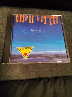 PAUL MC CARTNEY OFF THE GROUND