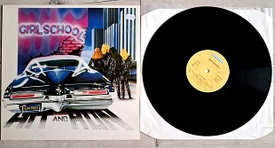 GIRLSCHOOL HIT AND RUN ( BRONZE203 556 A2/B1 ) 1981 GER