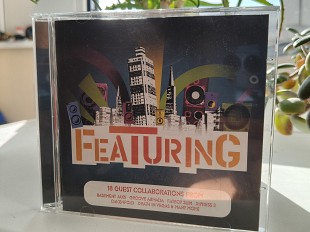Electronic Hits. Featuring 18 guest collaboration