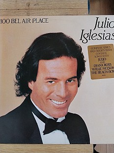Julio Iglesias 1100 Bel Air Place. 1984