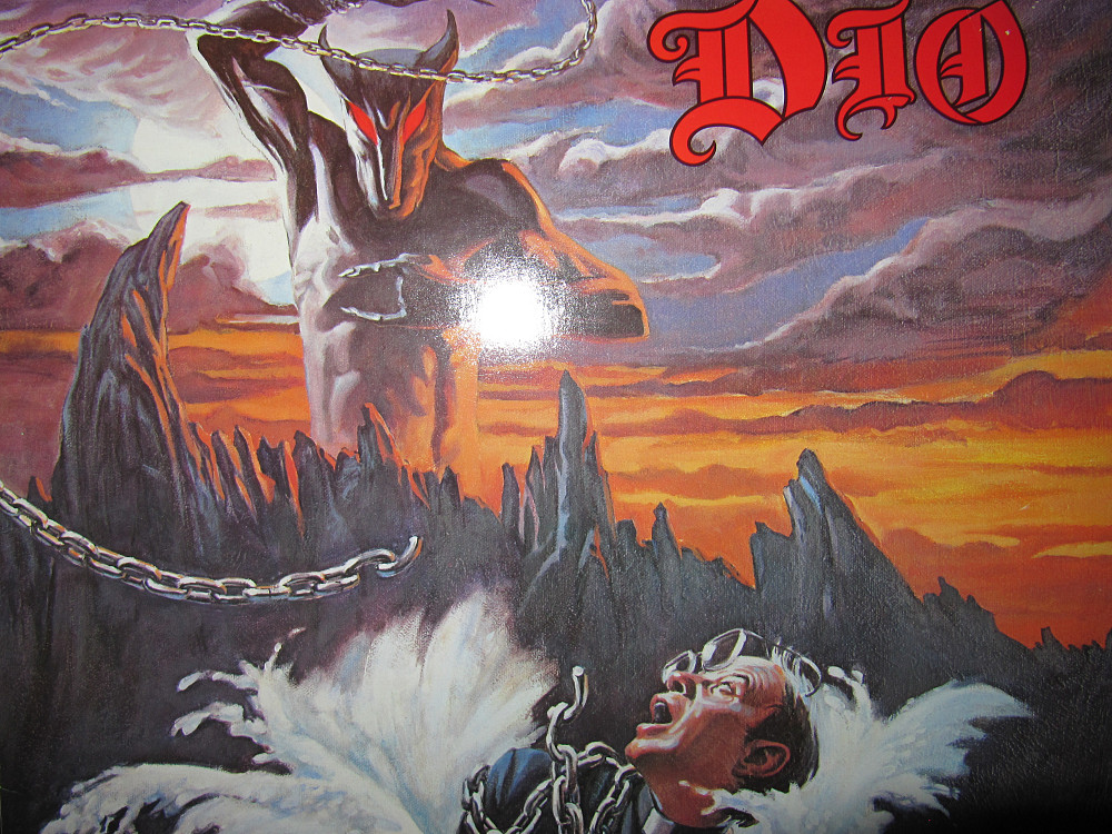 Альбом DIO (Black Sabbath) - Holy Diver.ОРИГИНАЛЬНОЕ издание.Наличие РОДНОЙ...
