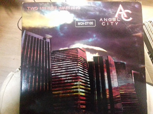 Angel city .two minute warning 1984mca usa